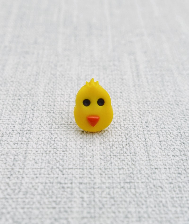 Chick Stud Earrings 