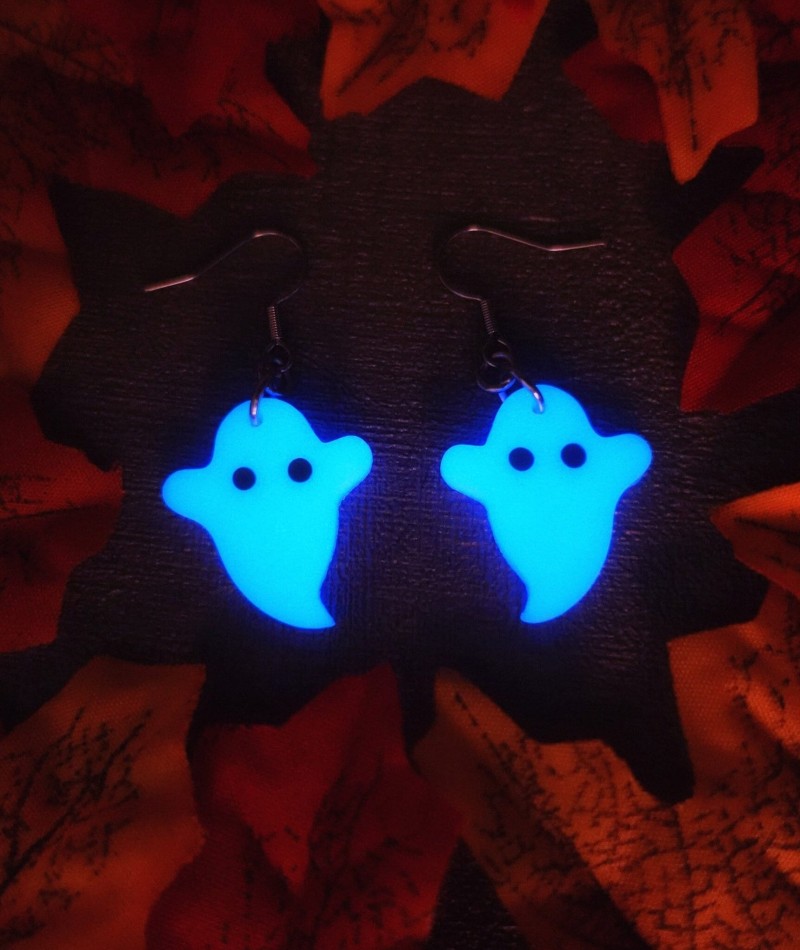 Spooky Ghost Earrings 