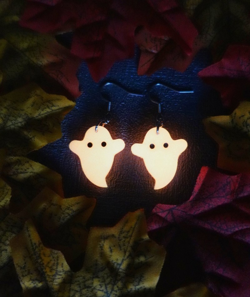 Spooky Ghost Earrings 