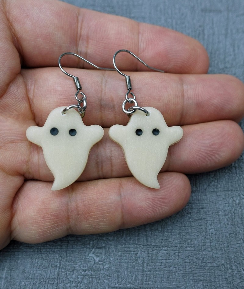 Spooky Ghost Earrings 