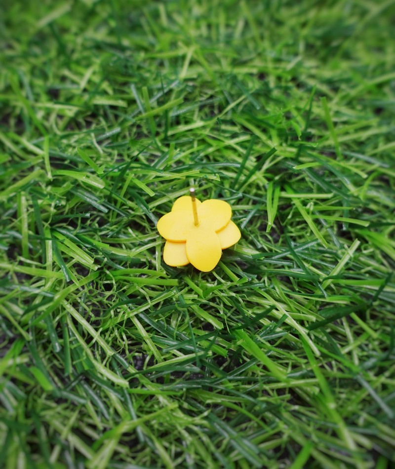 Daffodil Stud Earrings 