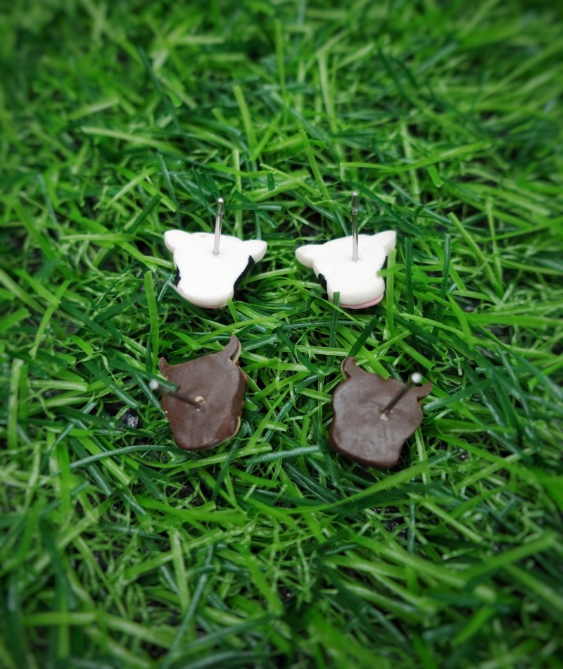 Cow Stud Set 